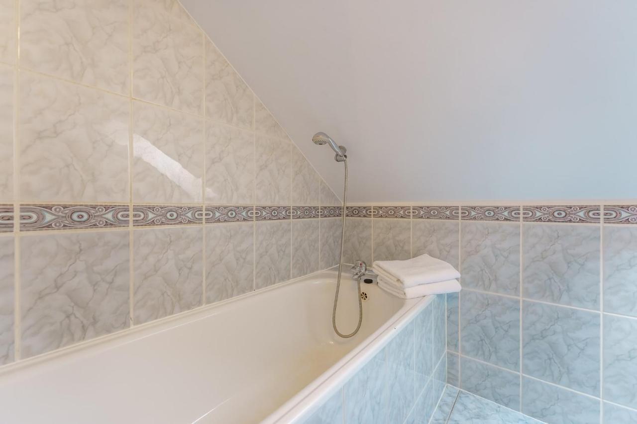 Klimatyczny Apartament Przy Bulwarze Optima Apartman Kołobrzeg Kültér fotó